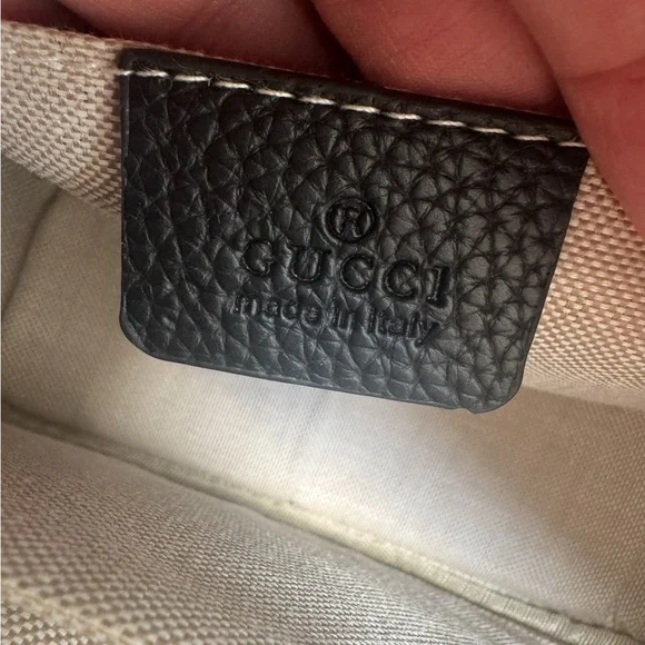 Gucci Black Soho Crossbody Bag - Picture 5 of 9